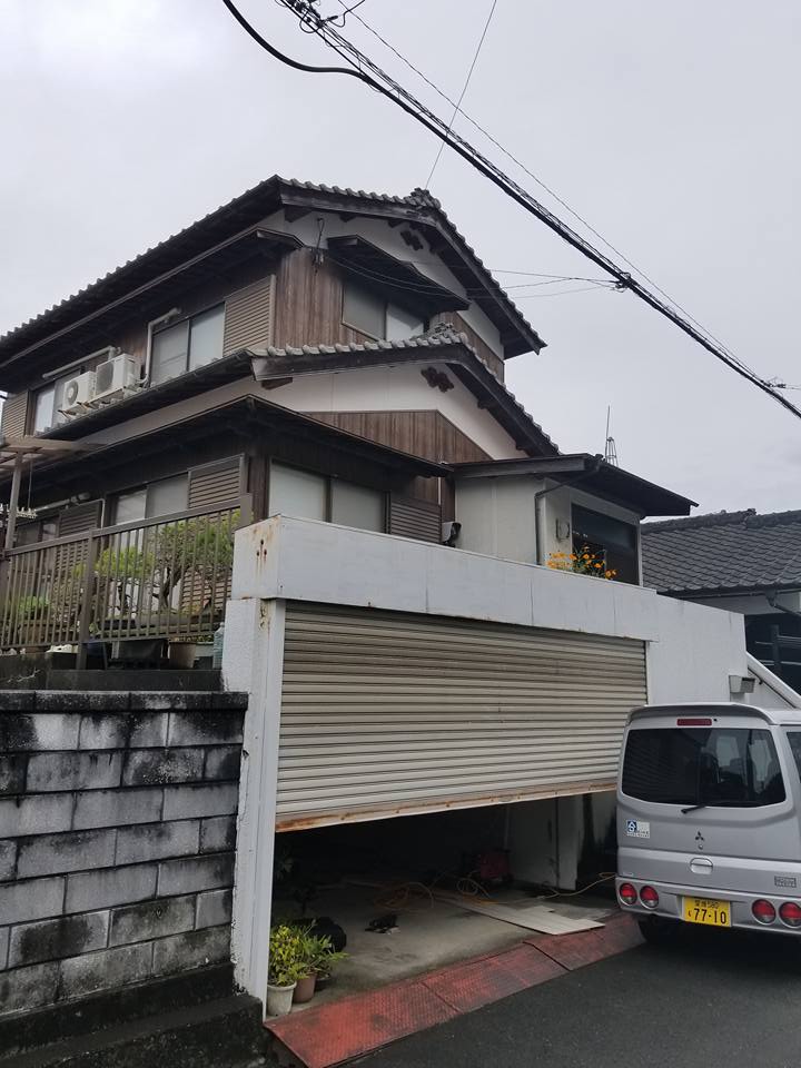 22007341_876494359174932_8047523847520460509_n